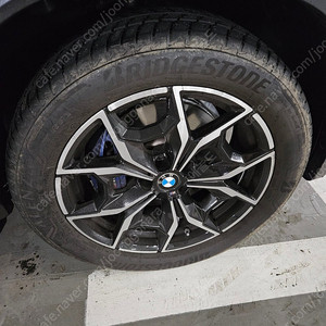 BMW X4 브릿지스톤 245/50R/19 타이어 4짝 팝니다