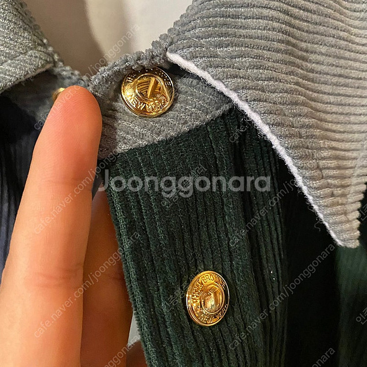 톰브라운 펀믹스 코듀로이 페이즐리 패치 셔츠 자켓 판매...--6