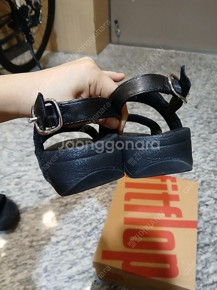 핏플랍 루루 글리터 샌들--1