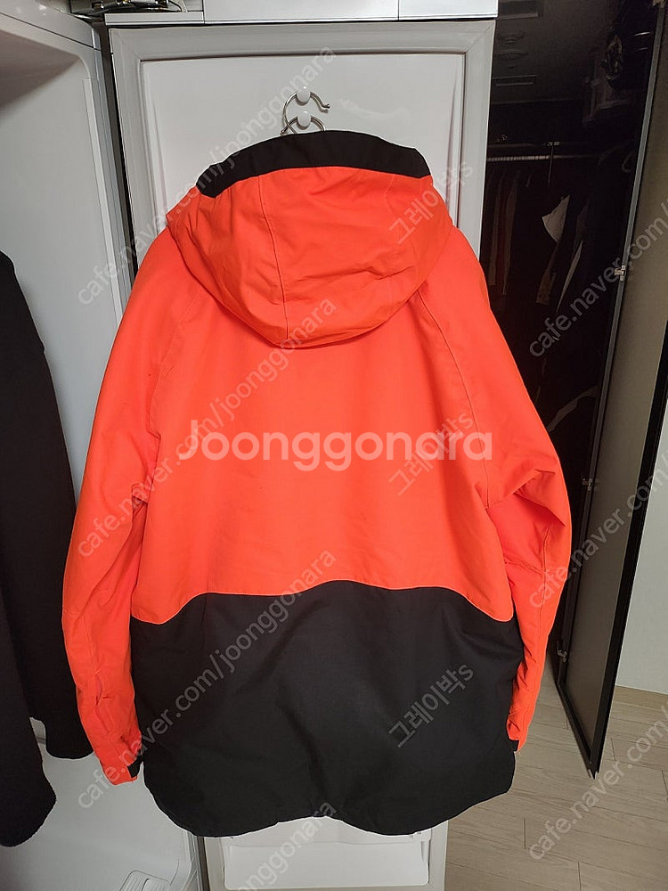 686 스노우보드복 자켓 사이즈 XL 팝니다--2