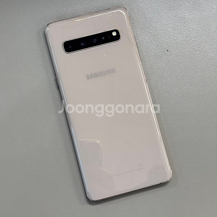 갤럭시S10 5G 골드색상 256용량 뒷판 미세파손 가...--1