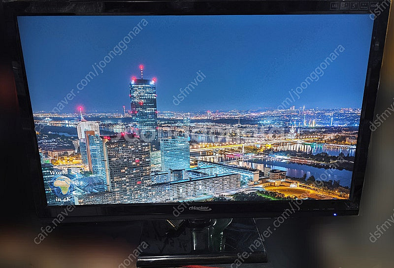 27인치 LED 모니터 HK270V 팝니다--0