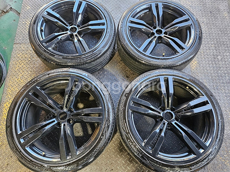 20인치 BMW 7시리즈 648M 유광블랙 중고휠타이어...--0