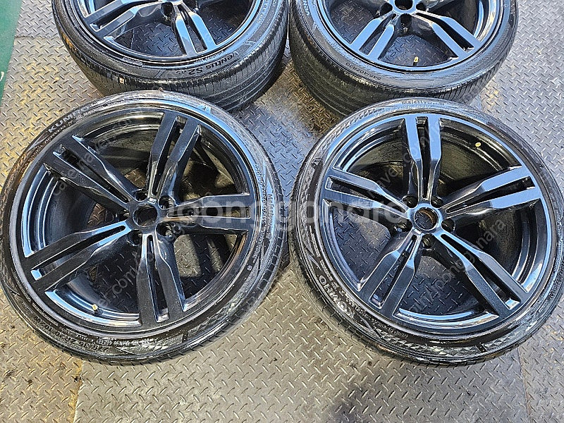 20인치 BMW 7시리즈 648M 유광블랙 중고휠타이어...--7