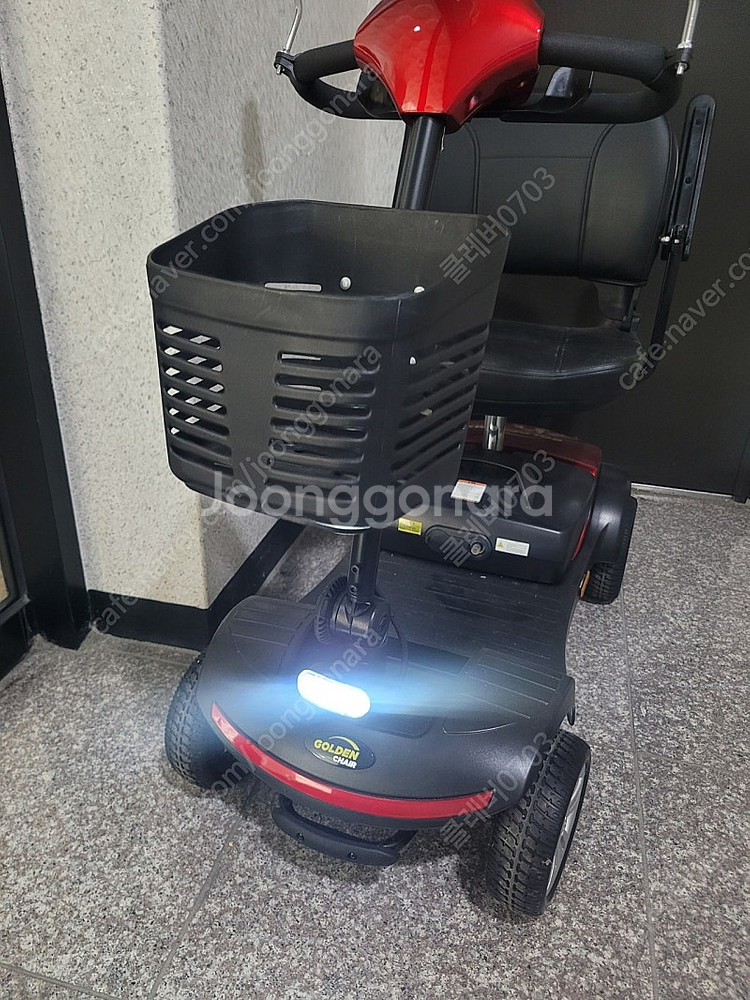 [전동스쿠터] AU테크 에코로 골든체어 전동쿠스터--2
