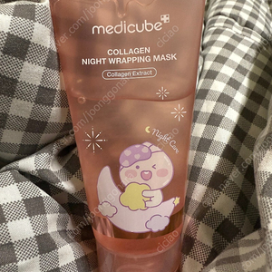 메디큐브 콜라겐 나이트 랩핑 마스크 리틀어피치 에디션 75ml 판매합니다