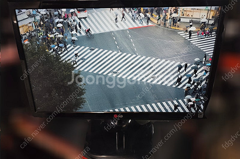 LG 22인치 LED 모니터 22MP55HQ 팝니다--0