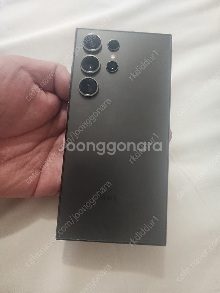 갤럭시s24울트라 신품급 팝니다(하루사용)--0