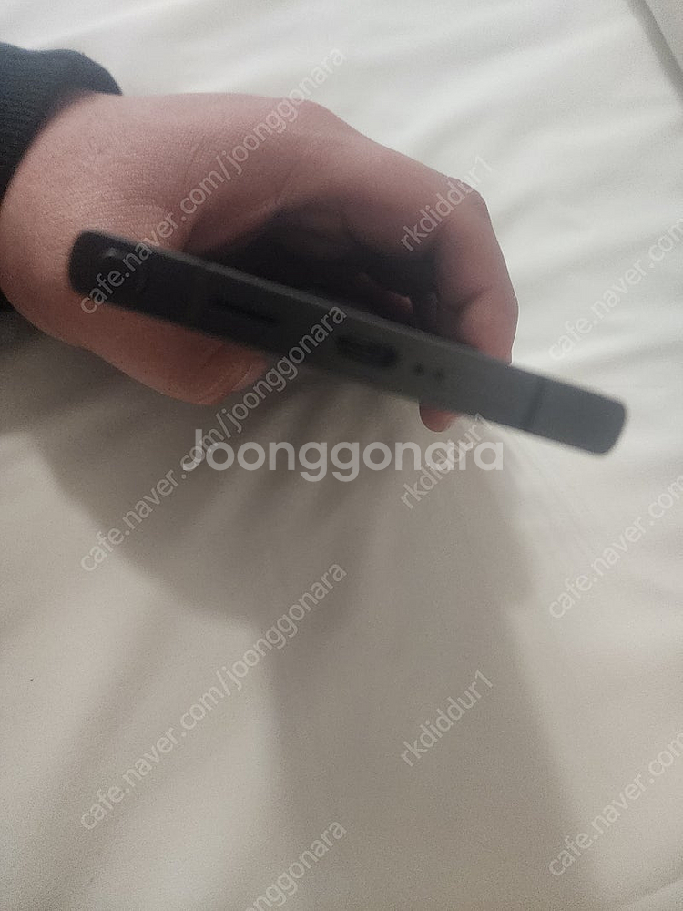 갤럭시s24울트라 신품급 팝니다(하루사용)--1