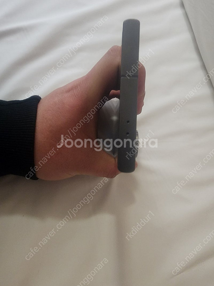 갤럭시s24울트라 신품급 팝니다(하루사용)--3