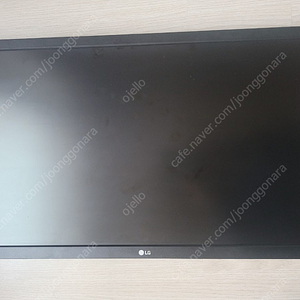 LG 24GL600F 모니터 팝니다.