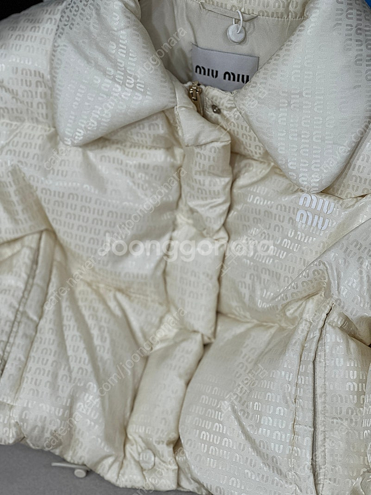 미우미우 패딩38사이즈--2
