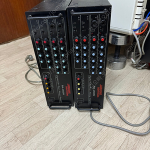 자가 노래방 앰프 203N 2대 싸게 팝니다