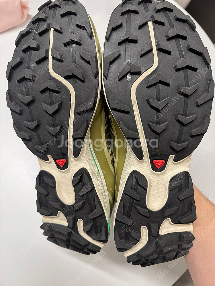 살로몬 XT-6 GTX 올리브 290--5