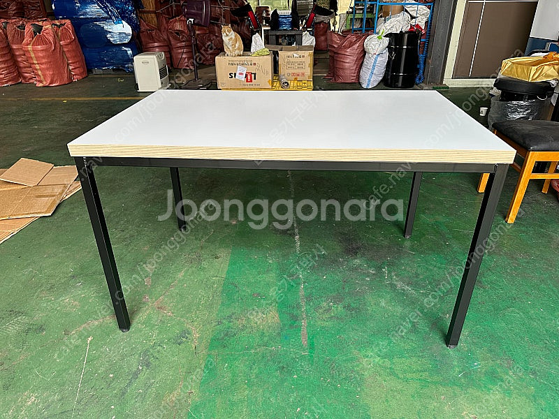 식당 카페 레스토랑 스터디카페 등 깔끔한 업소용 식탁 테이블 화이트자작집성엣지--3