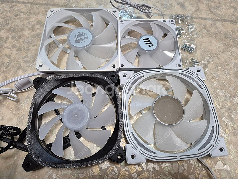 120mm팬 3개, 92mm팬 1개--0