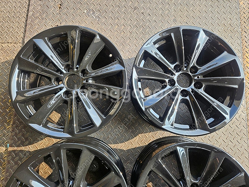 17인치 BMW F10 5시리즈 유광블랙 순정휠 1대분--6