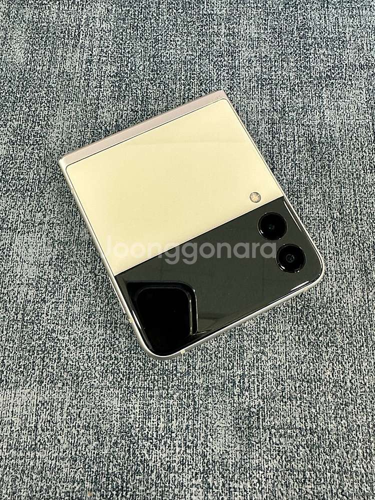 (미세한 점 멍) 갤럭시Z플립3 256G 크림 게임용 ...--0