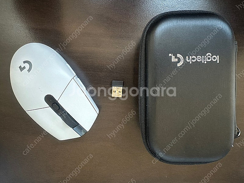 로지텍 G304 화이트 무선 마우스 케이스 포함 판매--0