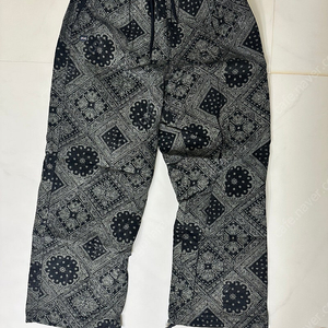 브라운브레스 STRIVE PAISLEY PANTS