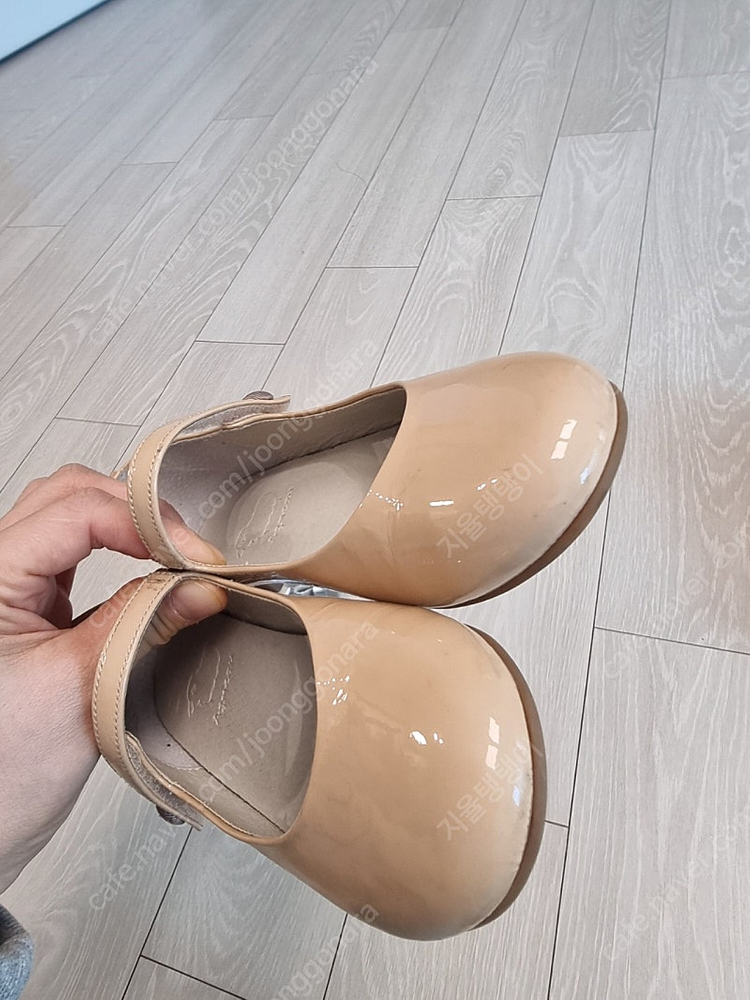 앙뉴신발 이미지