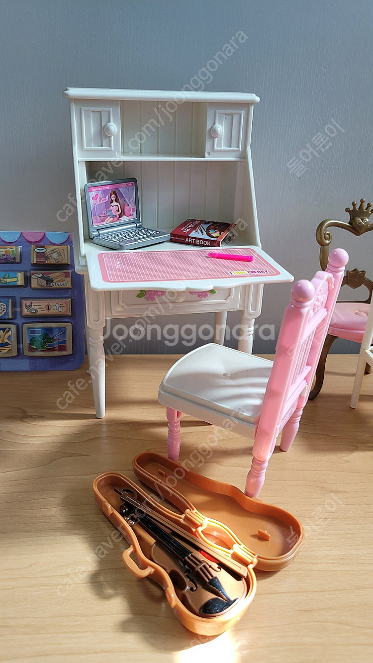 육일 가구소품(리멘트 냉장고,체리 책걸상 등)--3