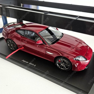 1:18 오토아트 재규어 xkr-s