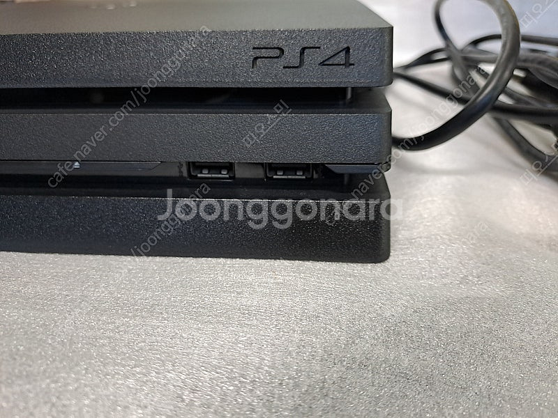 PS4 PRO 플스4 프로 7117b 1TB 팝니다.--2