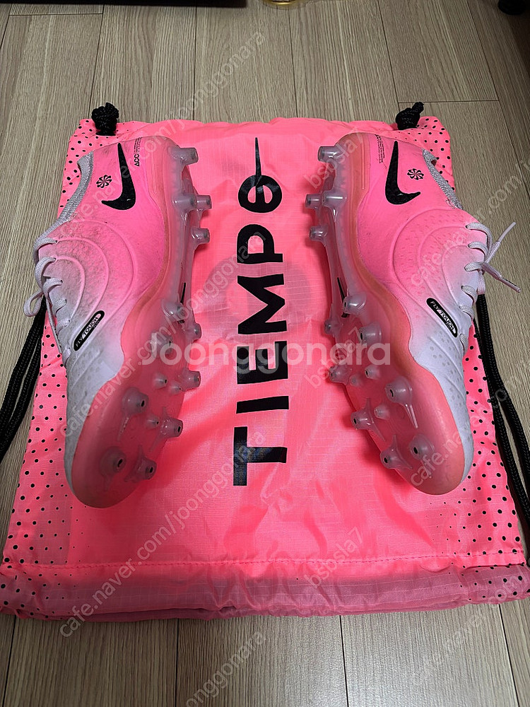 [나이키] 24유로 티엠포 레전드10 AG 270사이즈--1