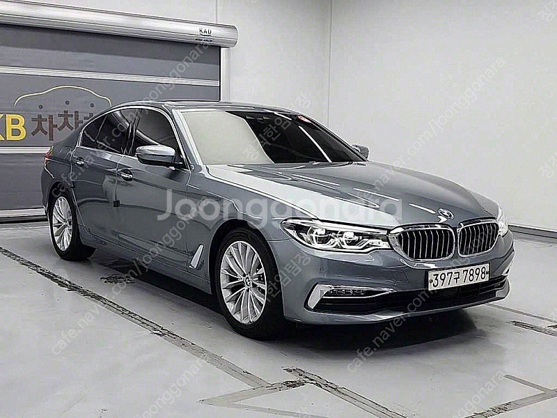 BMW 5시리즈 (G30) 520d 럭셔리 플러스 저렴...--1