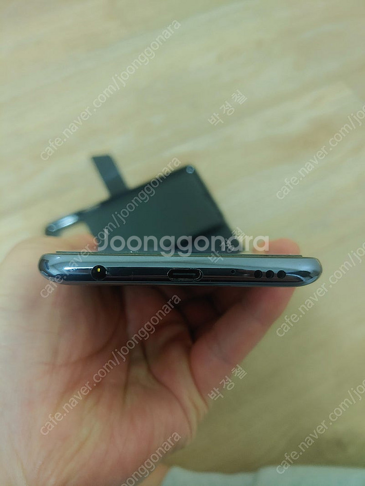 LG q92 판매합니다.--3