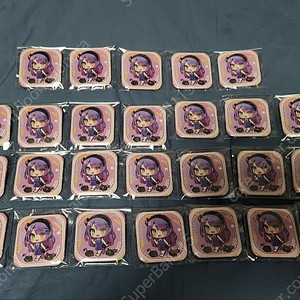 홀로라이브 캠퍼스 토코야미 토와 SD 캔뱃지 32개 일괄 판매