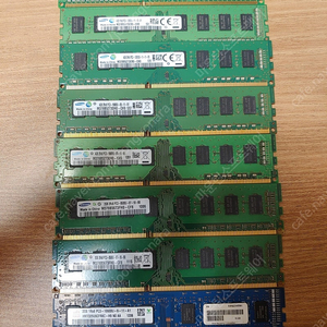 삼성 DDR3 12800U 4GB 3장 10600U 2장 팝니다