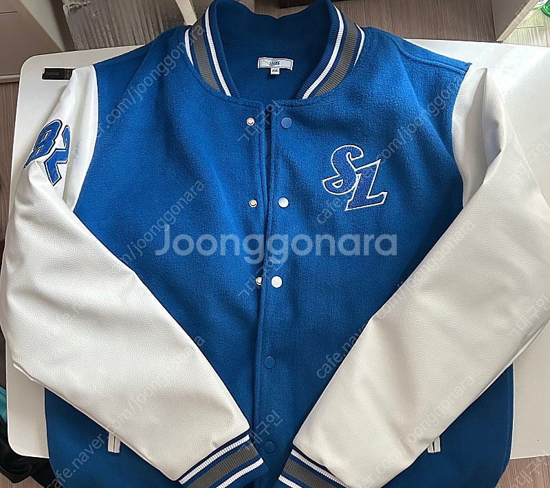 삼성라이온즈 바시티자켓 2xl 거의 새상품 팔아요!--0