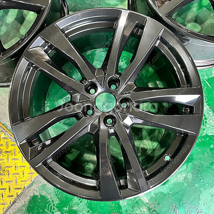 19인치 아우디 A6(C8) 프리미어 45TDI 유광블...--3