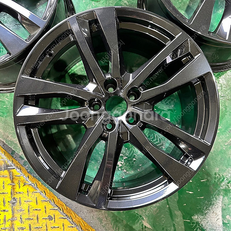 19인치 아우디 A6(C8) 프리미어 45TDI 유광블...--5