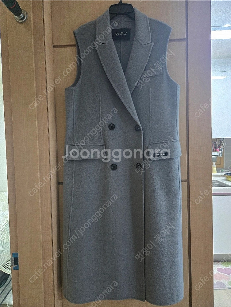 모직 롱베스트 판매합니다--0