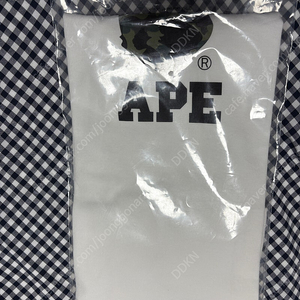 Bape 베이프 1st Camo College T-Shirt 퍼스트 카모 칼리지 티셔츠 화이트/그린