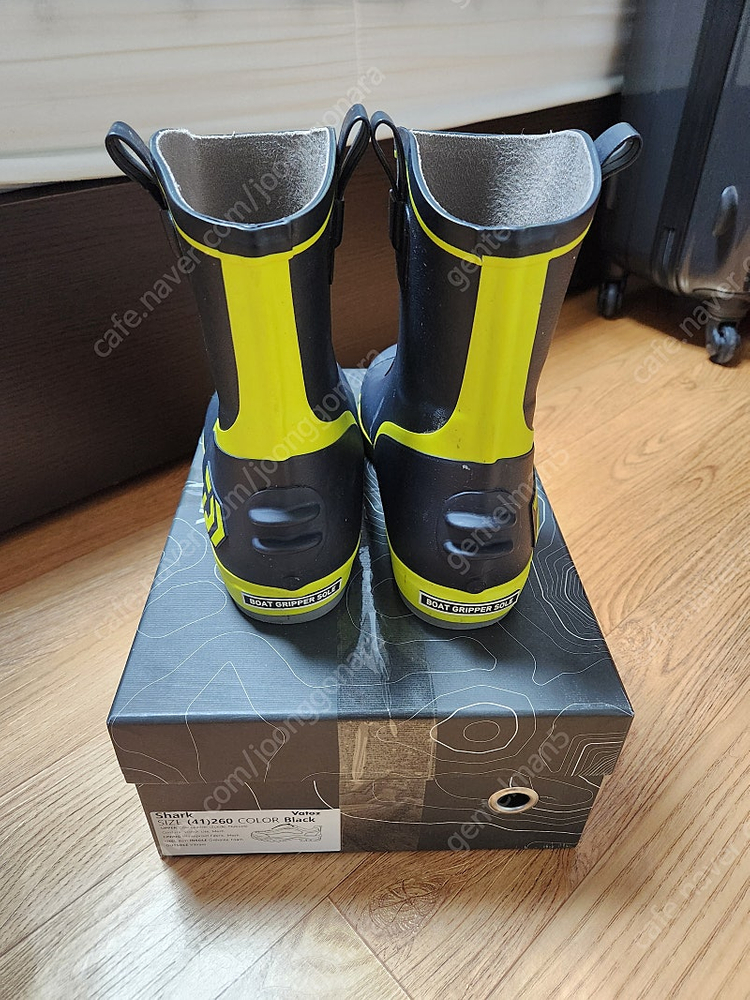 다이와 DB-2410 선상부츠 팝니다.--2