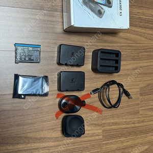 인스타360 X3 미개봉품 팝니다