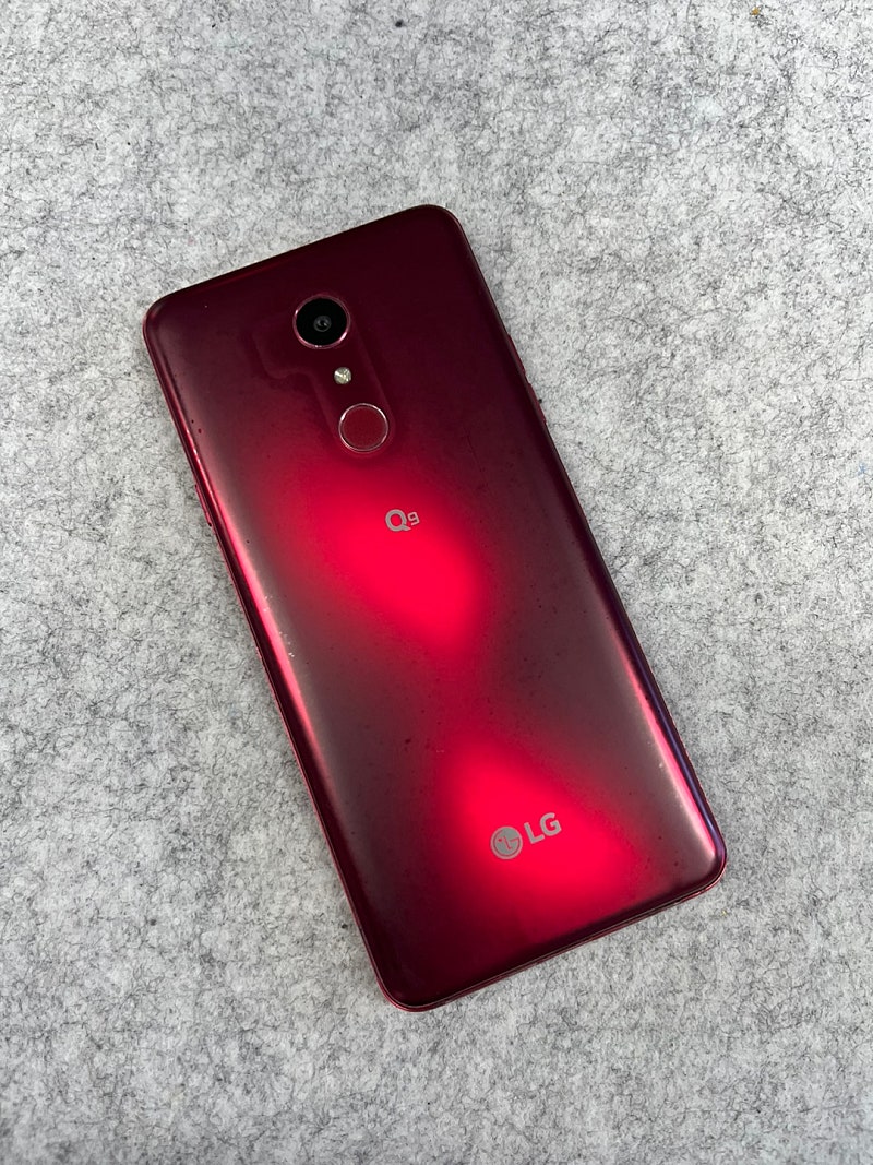LG Q9 레드 64G 무잔상 깔끔한 가성비 단말기 검...--0