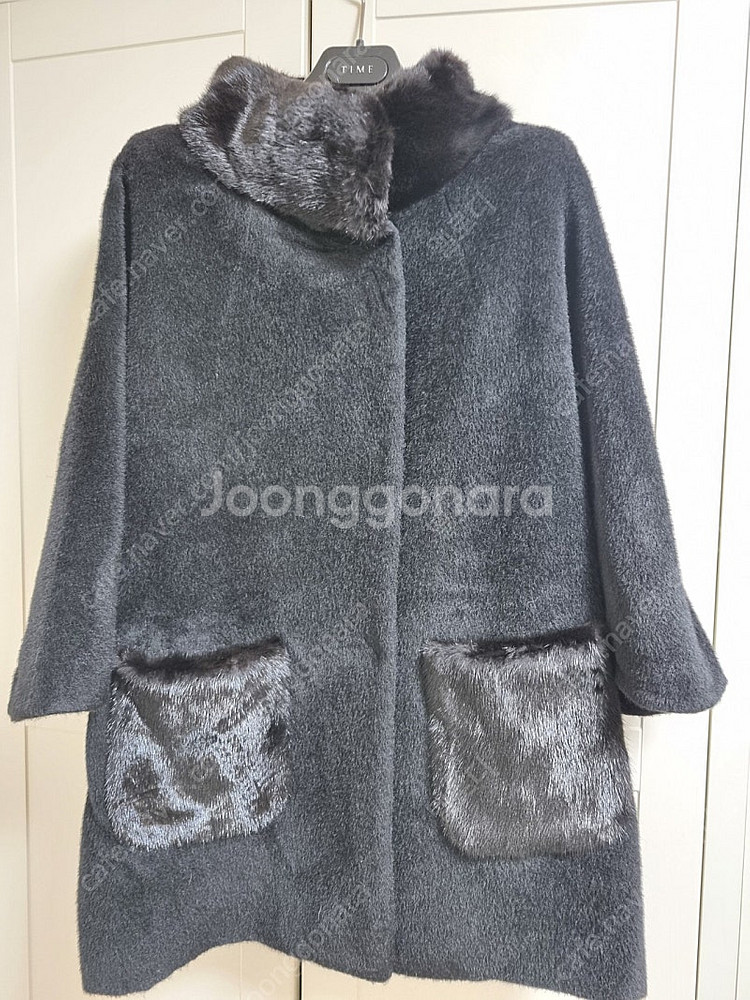 쁘냉땅판초느낌 알파카 밍크배색코트55--0