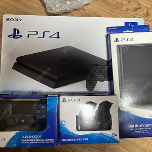 ps4 슬림 1TB 제트블랙, 듀얼쇼크+1, 전용 충전거치대, 수직거치대 팝니다