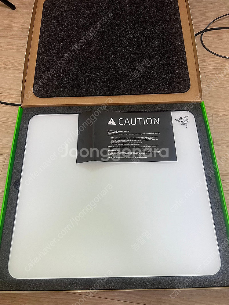 레이저 아틀라스 마우스패드 팝니다. _화이트--0