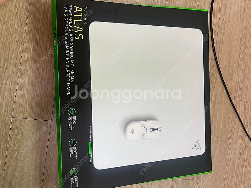 레이저 아틀라스 마우스패드 팝니다. _화이트--1