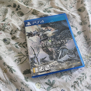 PS4 플스 게임 몬스터헌터 월드 판매 합니다.