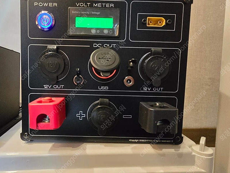 초가성비 캠핑용 파워뱅크 200a 12.6v 캠핑용 차박용 미사용 이미지
