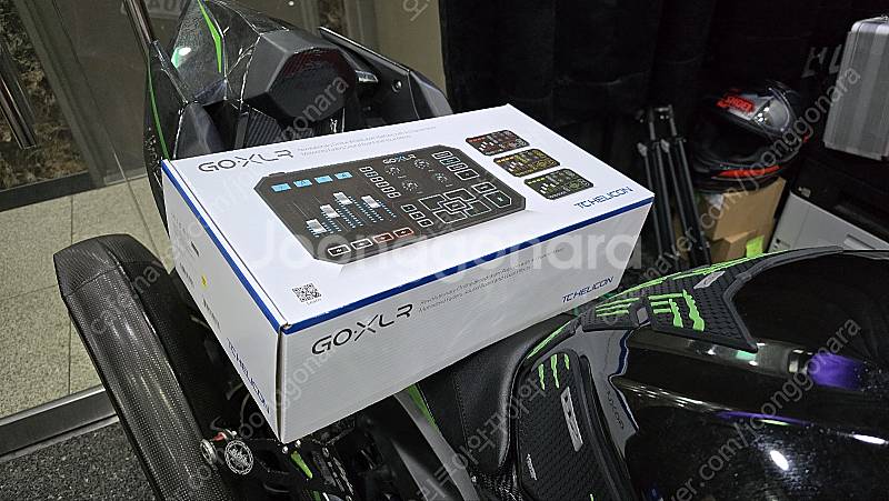 goxlr 인터넷 방송 오디오 인터페이스 미개봉 팝니다...--0