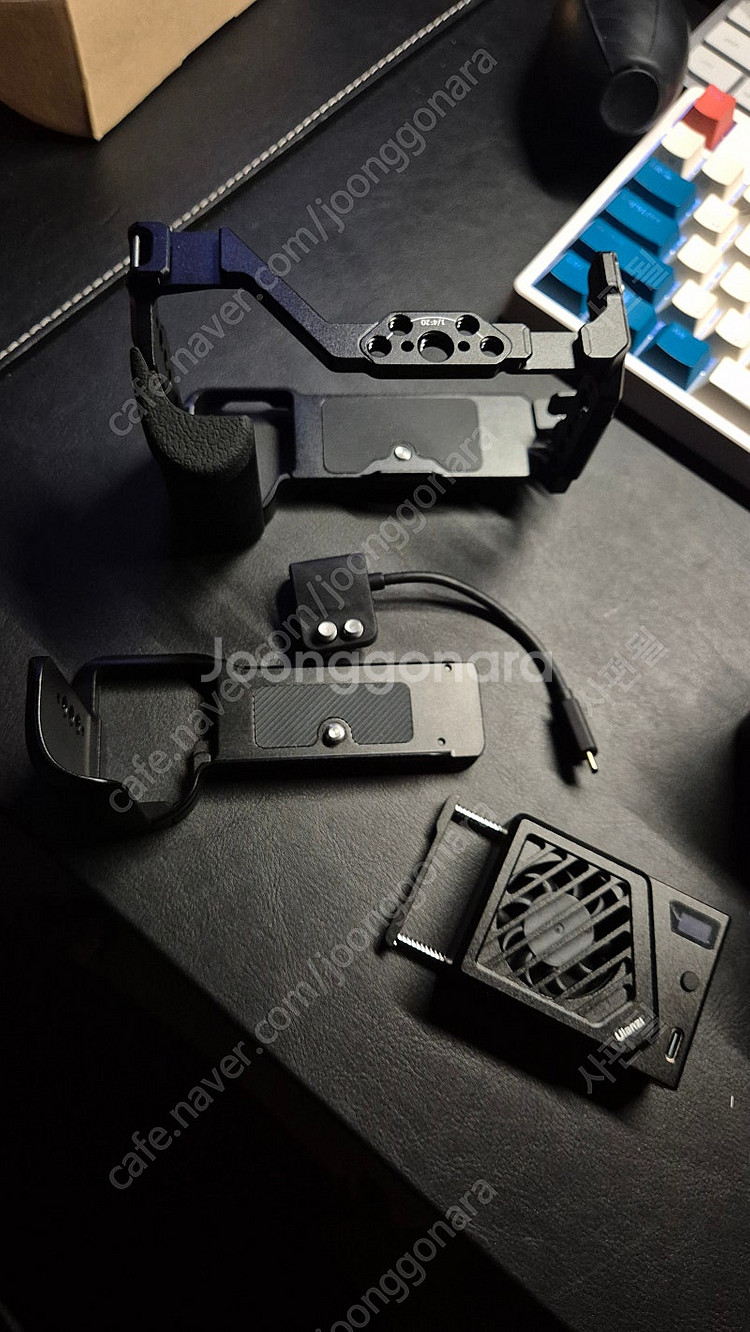 소니 ZV - E1 / E1 케이지 / FE PZ 16-35mm F4 등 불용품 판매합니다.--0