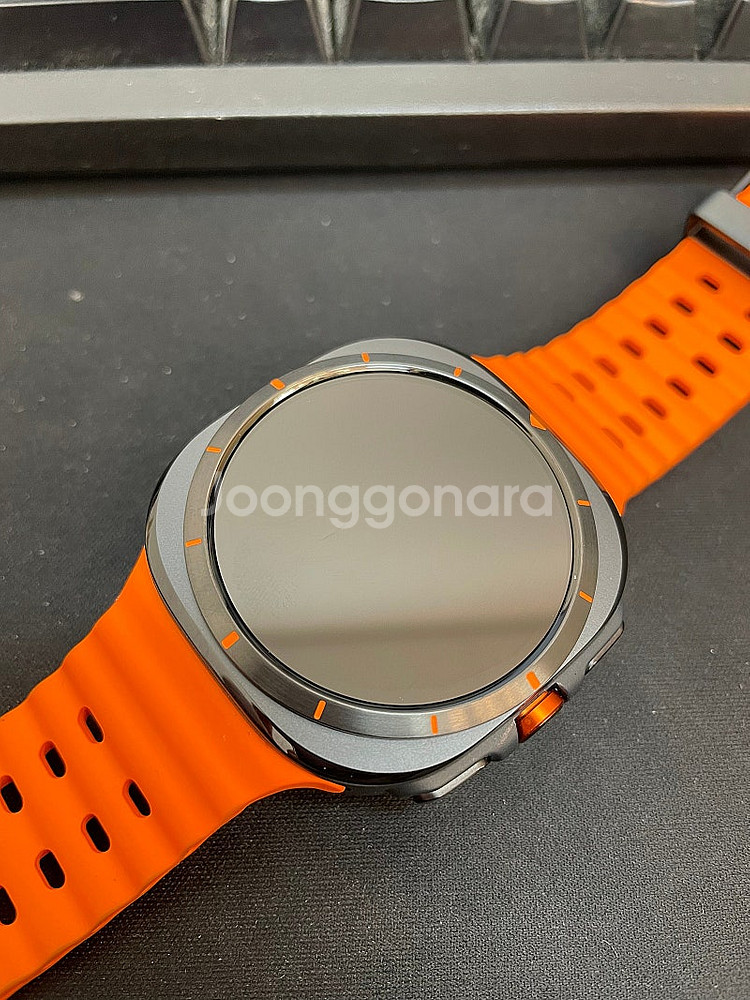 갤럭시워치7울트라 47mm LTE 그레이 상태좋은 중고...--2